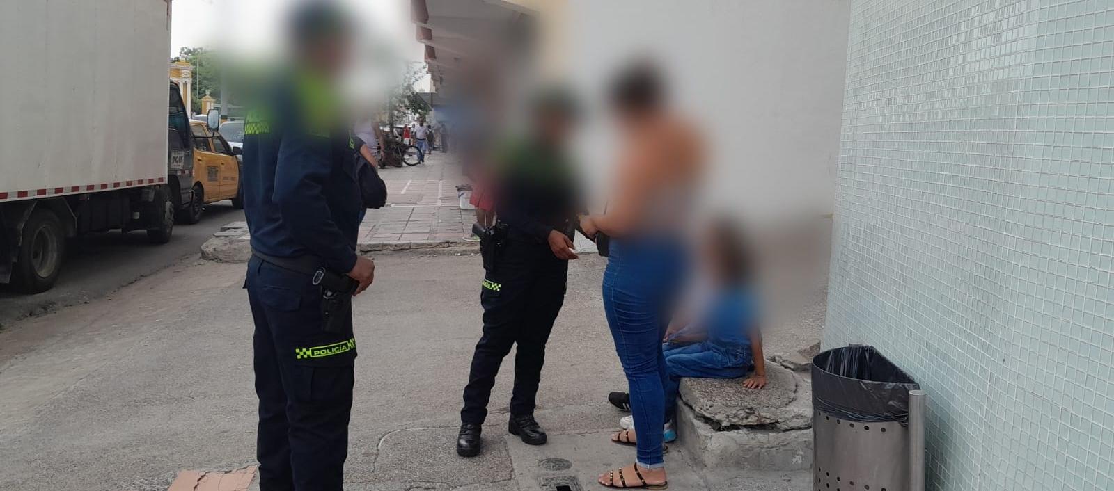 Momento exacto en el que se da la captura de la mujer.