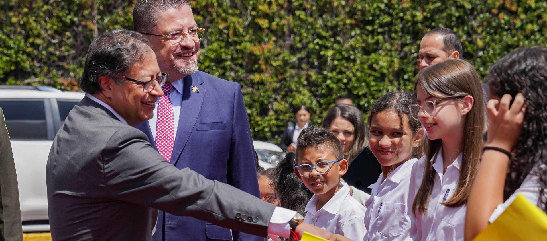 El presidente costarricense Rodrigo Chaves recibió a su homólogo colombiano, Gustavo Petro, hoy en San José.