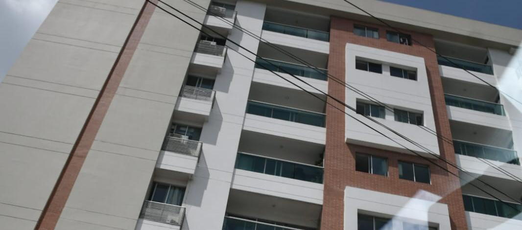 Edificio del norte de Barranquilla donde fue encontrado sin vida el coronel retirado del Ejército. 