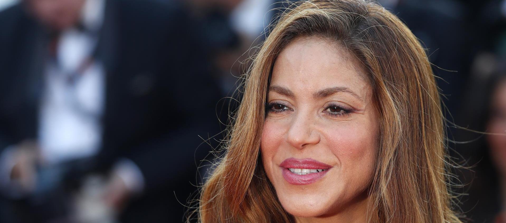 Shakira en una de sus más recientes invitaciones de gala.