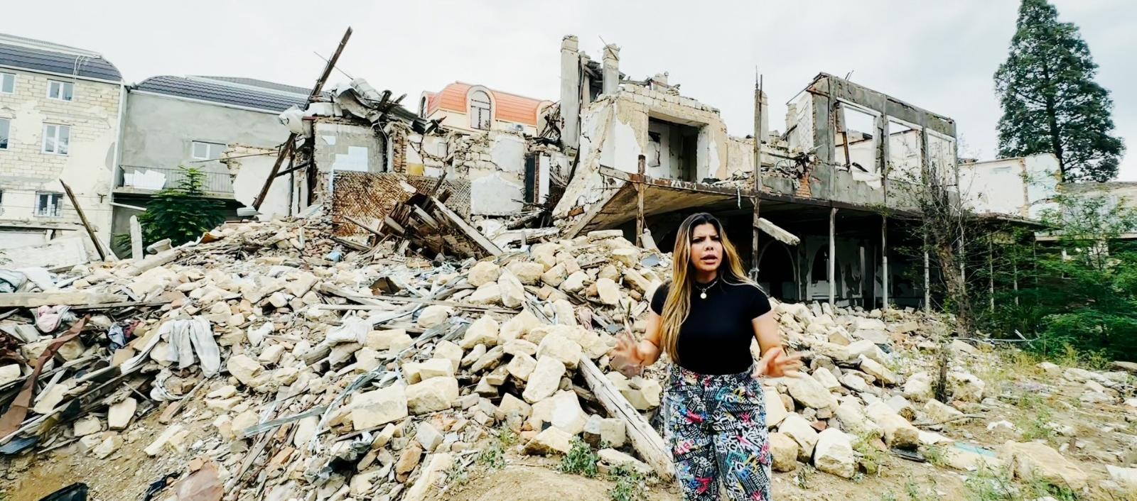 Paola Vargas Sossa en el reportaje desde Azerbaiyán