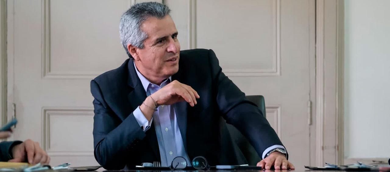 Luis Fernando Velasco, Ministro del Interior.