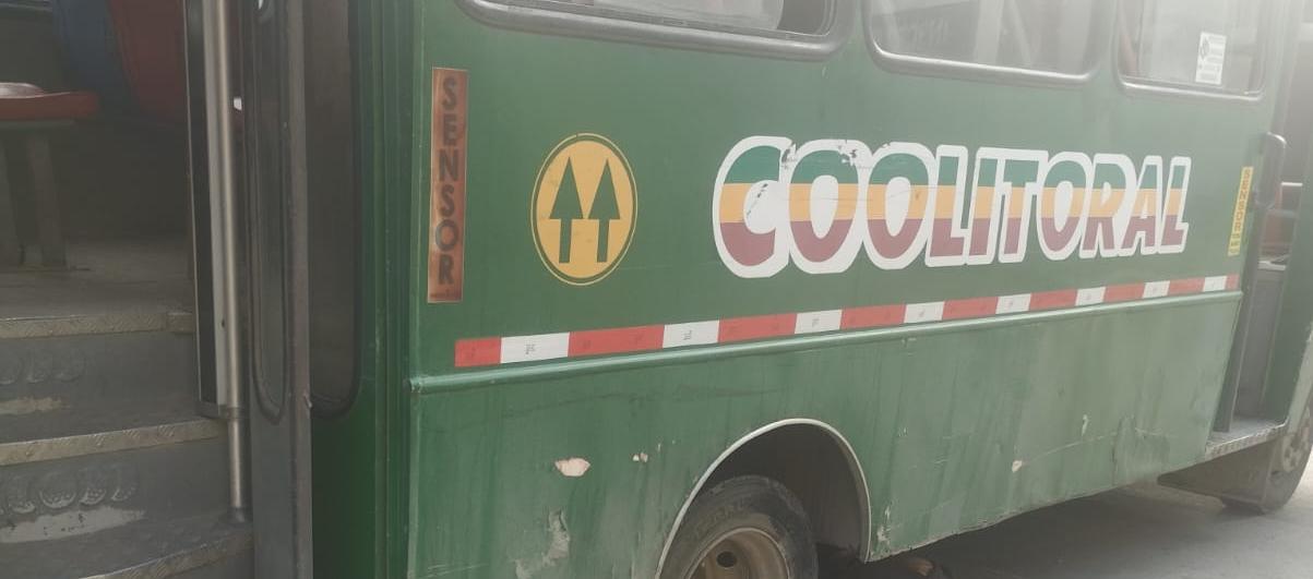 Hombre atropellado por bus.