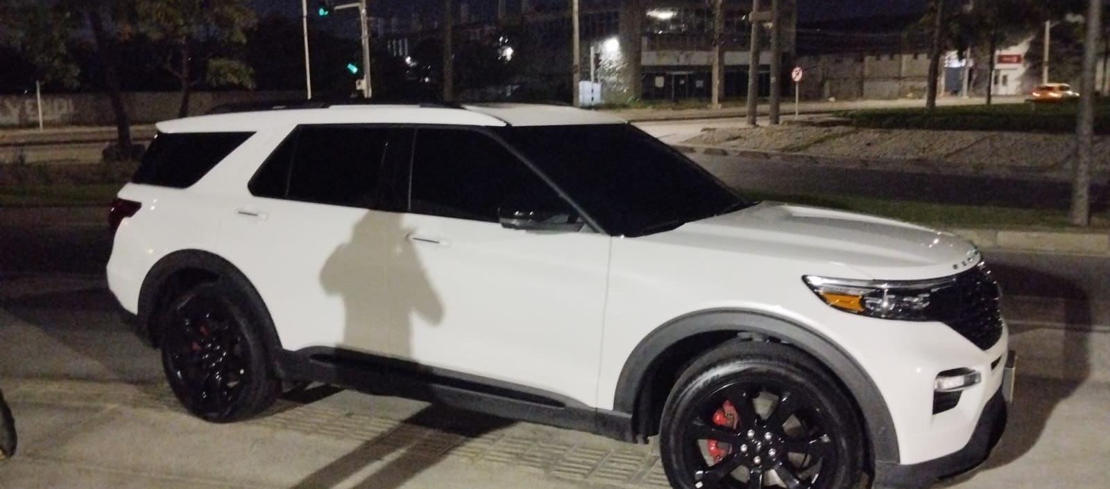 Esta camioneta fue robada esta madrugada en el barrio La Concepción y recuperada posteriormente. 