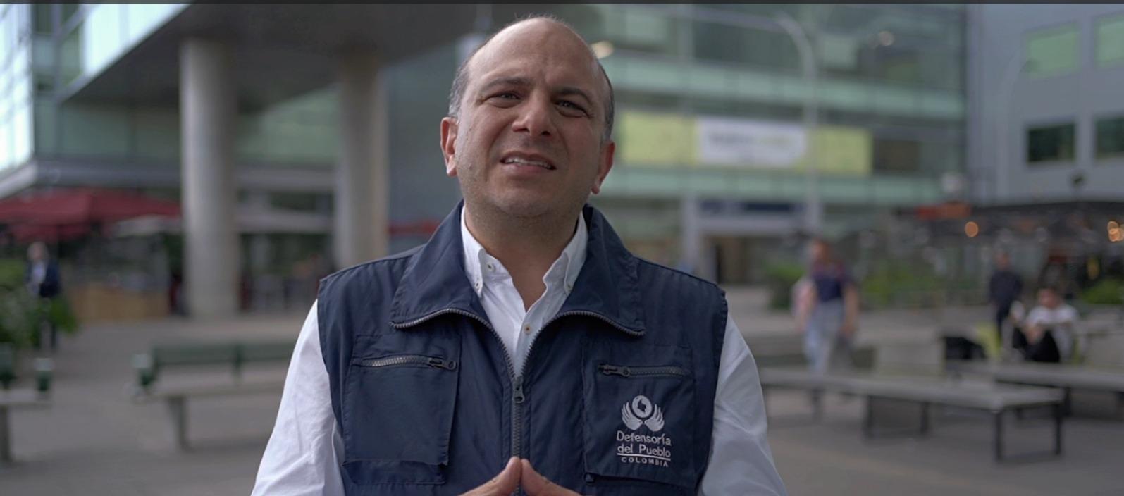 El Defensor del Pueblo, Carlos Camargo.