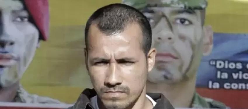 Alexander Farfán Suárez, alias 'Gafas', guerrillero ahora en el papel de 'gestor de paz'.