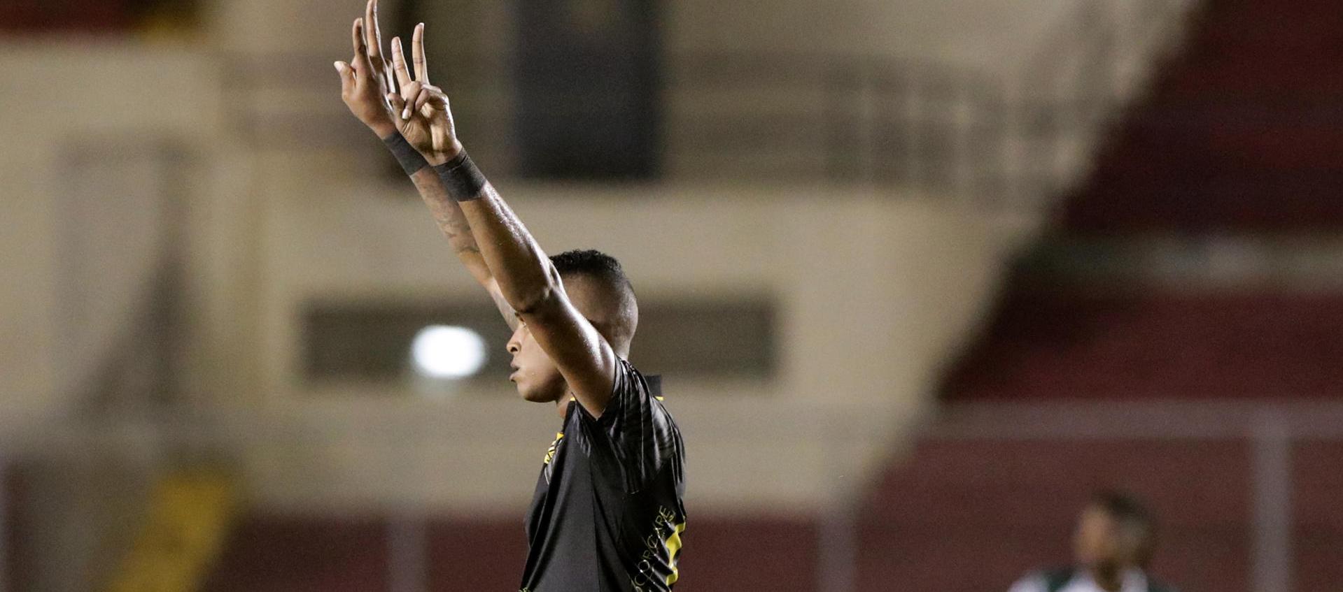 Gilberto Hernández, jugador del Club Atlético Independiente de Panamá