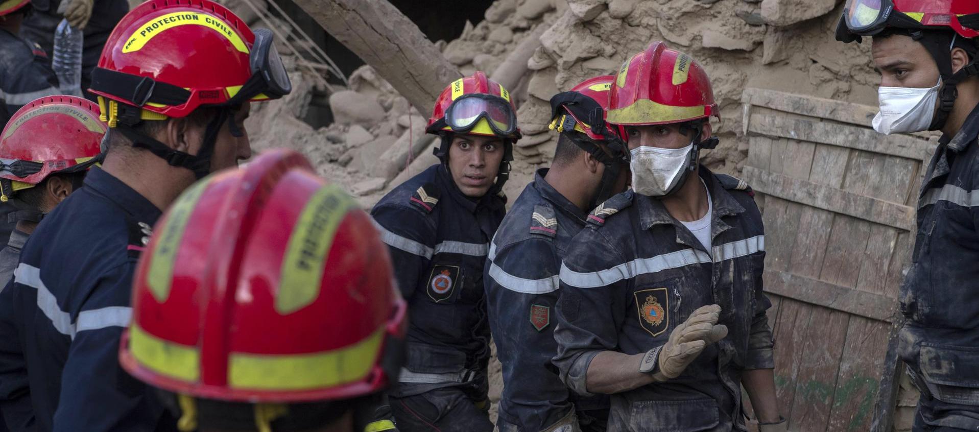 Rescatistas en Marruecos. 