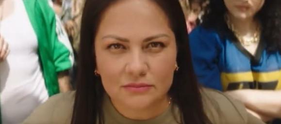 Lili Melgar en el video de 'El jefe'.
