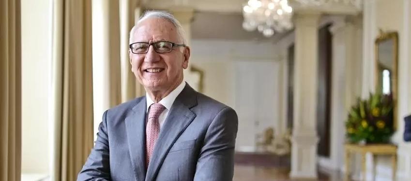 Guillermo Alfonso Jaramillo, Ministro de Salud.