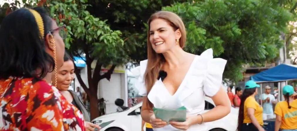 Rochi Stevenson en las calles