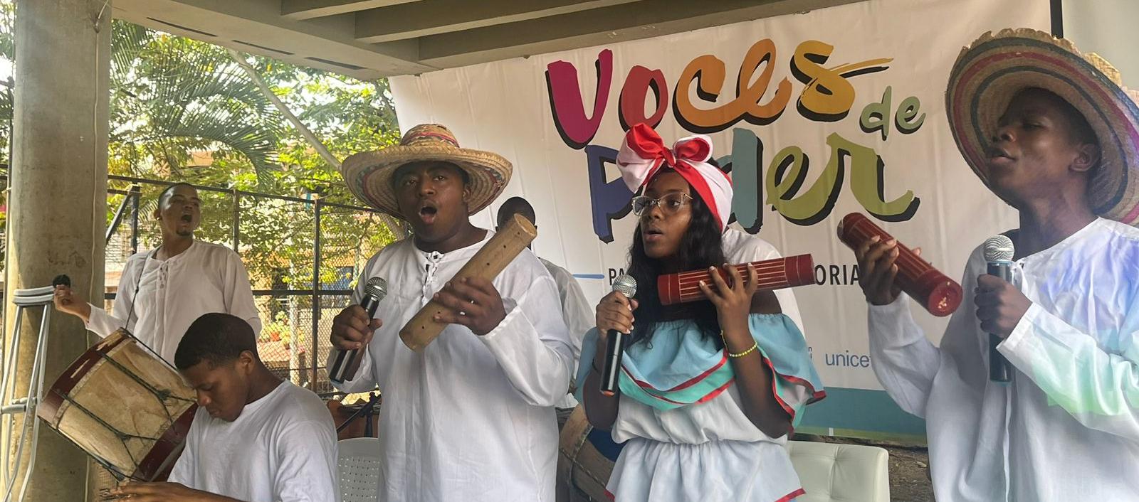 Jóvenes de 'Voces de Poder'