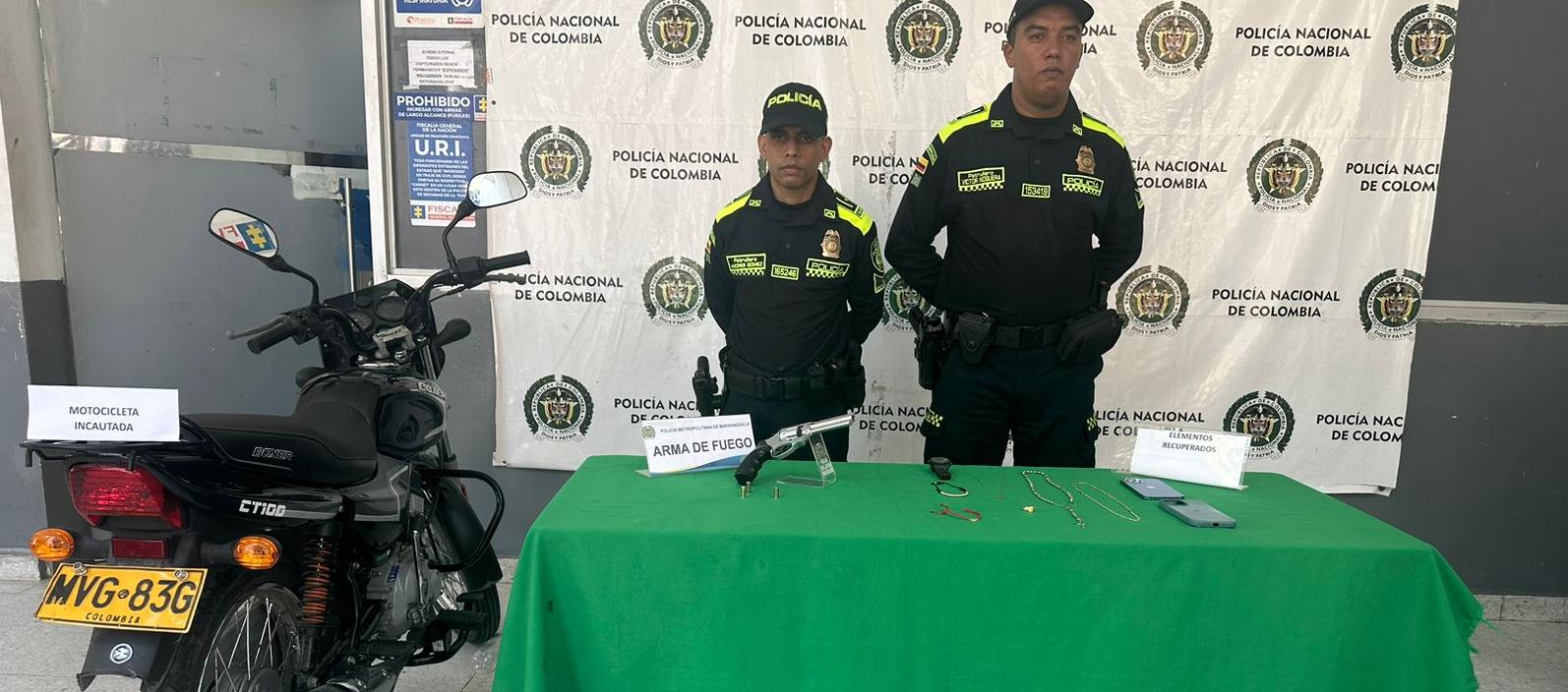 Elementos recuperados por la Policía Metropolitana.