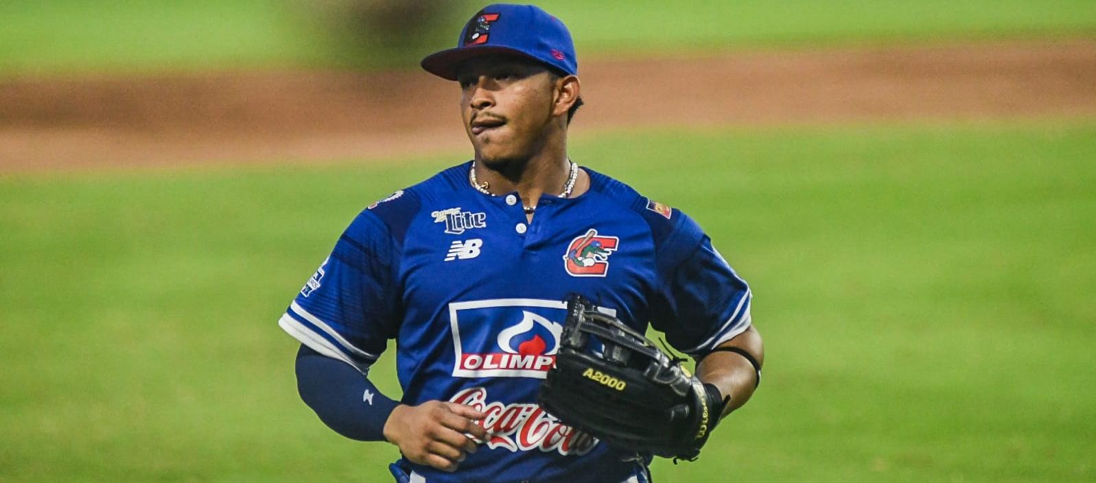 Gustavo Campero, receptor de Caimanes de Barranquilla. 