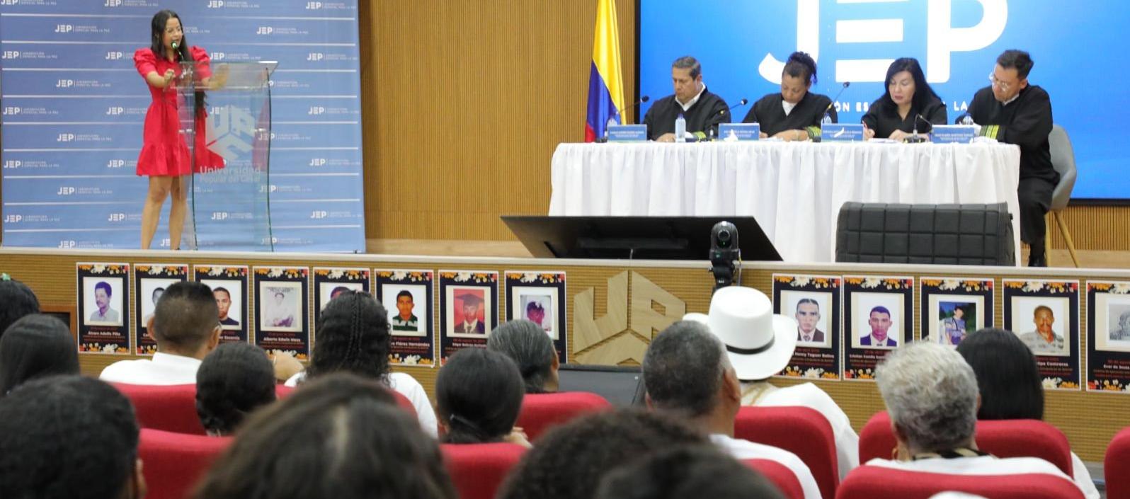 Laura Piña, hija de la víctima Álvaro Adolfo Piña, habló ante magistrados de la JEP