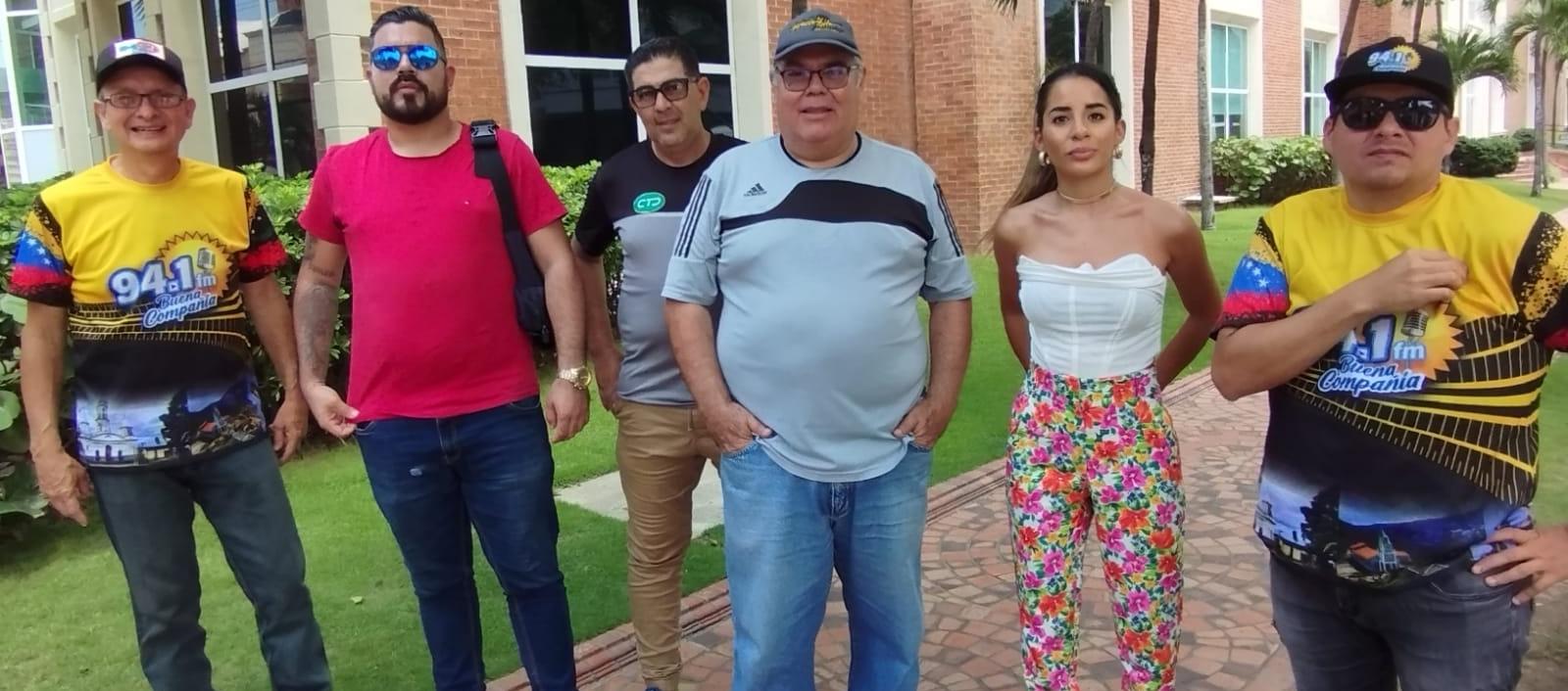 Grupo de periodistas venezolanos que están en Barranquilla para el cubrimiento del partido contra Colombia.