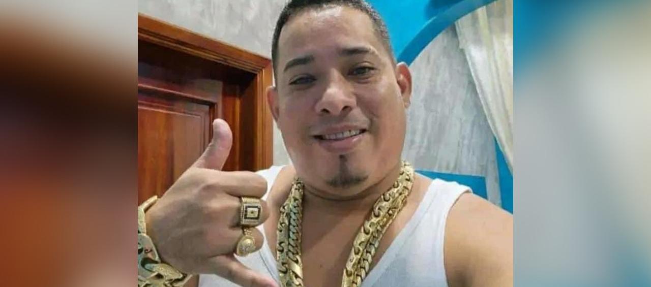 Junior Alexander Roldán, alias "Junior" o "JR"