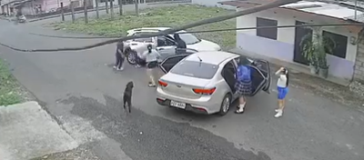 Momento exacto en el que la estudiante es secuestrada.