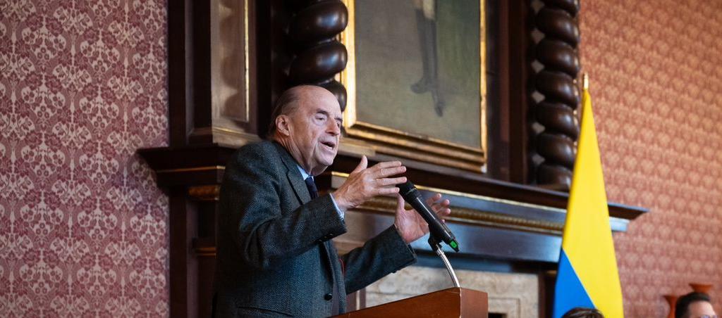 Álvaro Leyva, Ministro de Relaciones Exteriores.