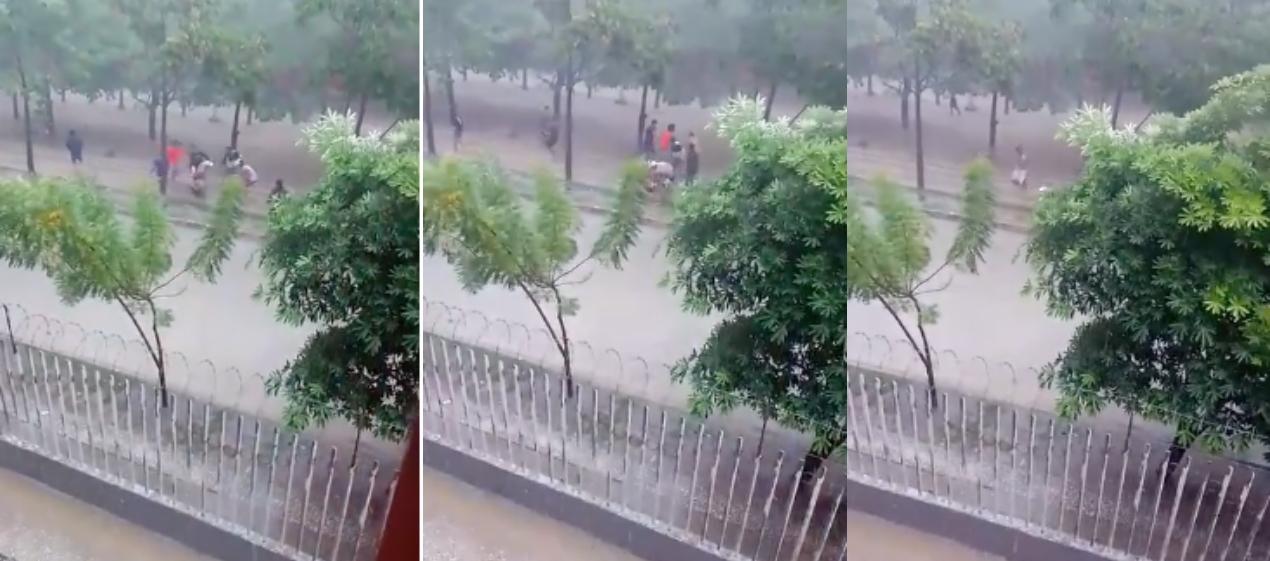 Momentos en que el adolescente era auxiliado para ser llevado una clínica. 