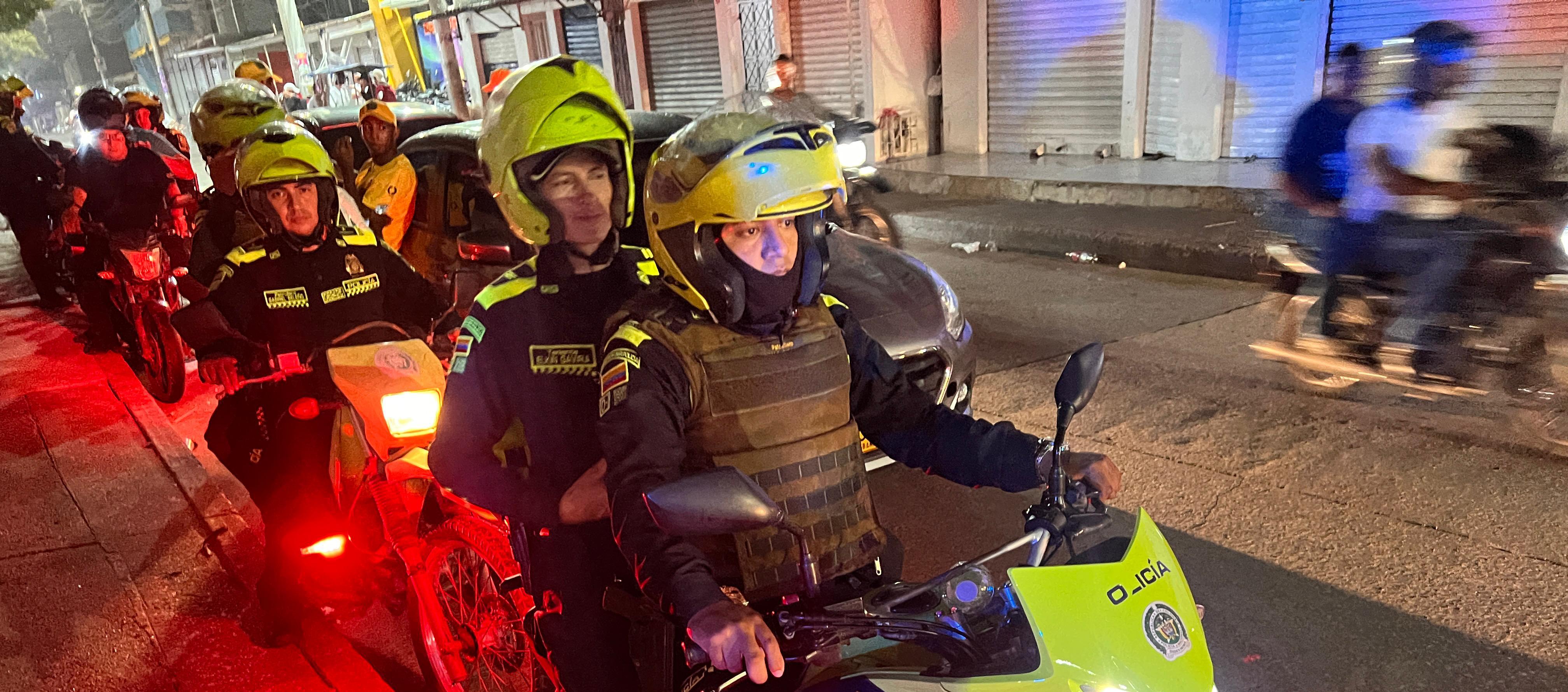 Caravanas de la Policía Metropolitana.