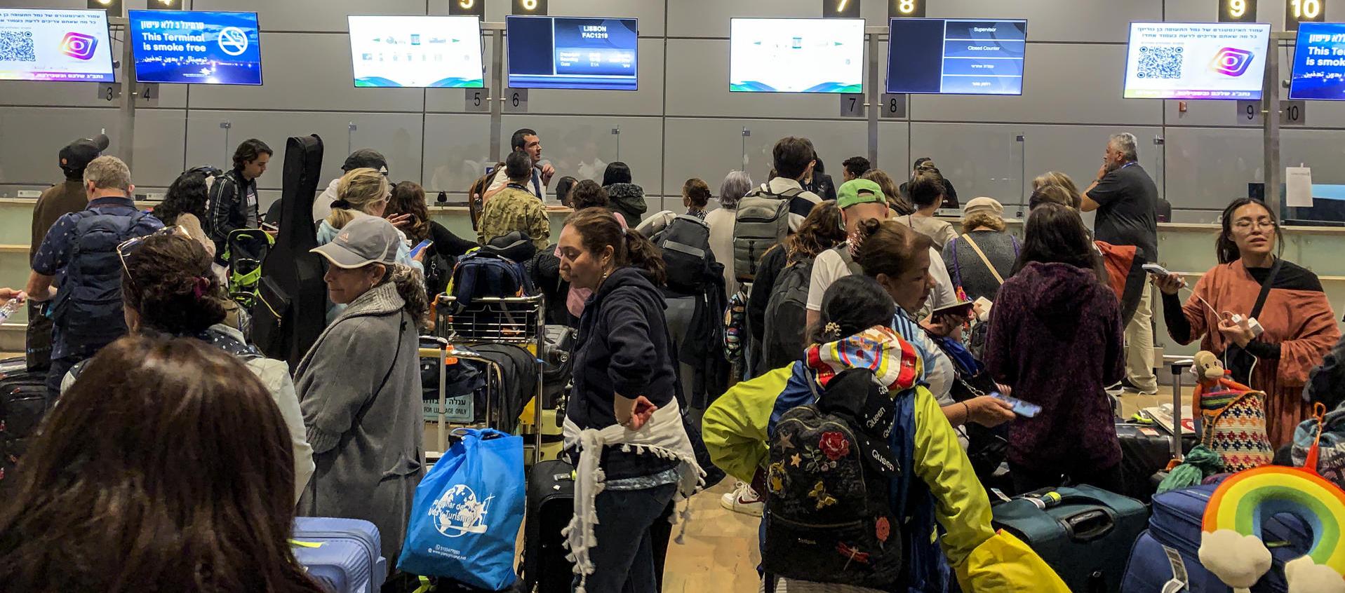 Colombianos en el aeropuerto internacional de Ben Gurión
