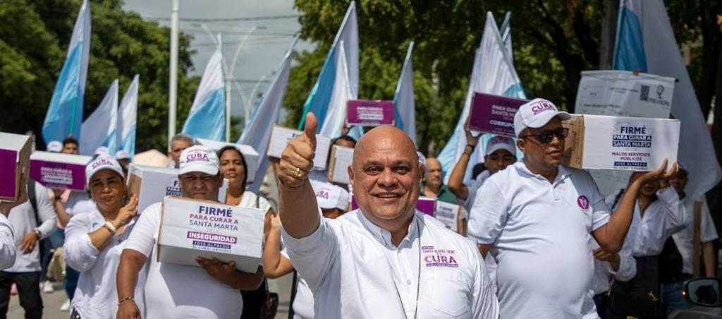 El candidato José Alfredo 'El Cura' Ordóñez.