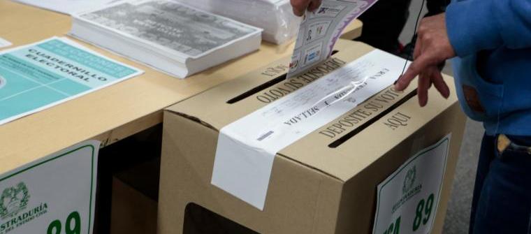 Puesto de votación. 