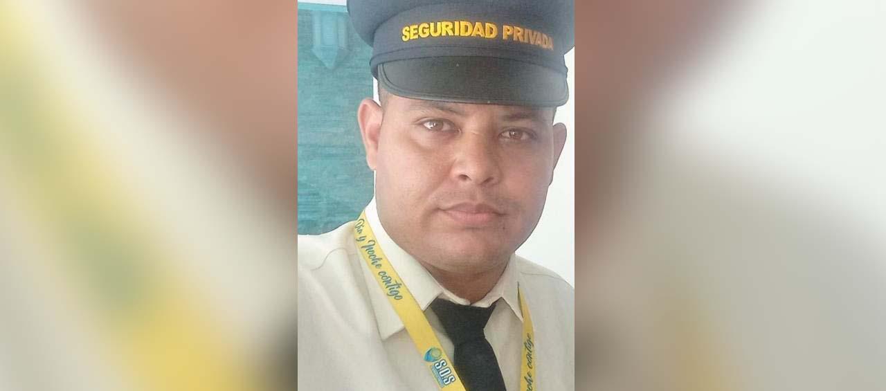 Vigilante Andrés Donado Meza.