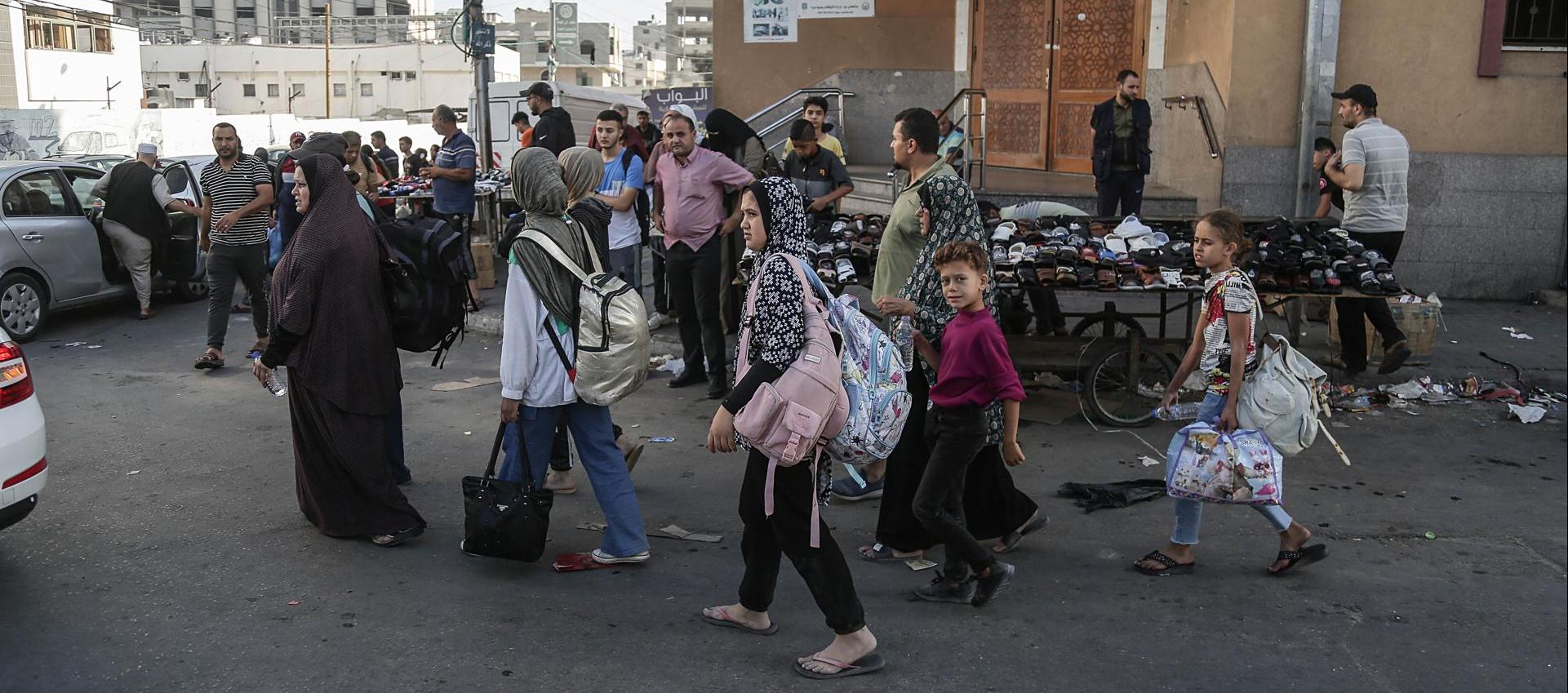 Residentes de la ciudad de Gaza comienzan a evacuar tras la advertencia israelí sobre un aumento de las operaciones militares