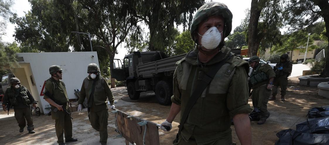 Imagen de los soldados rescatistas.