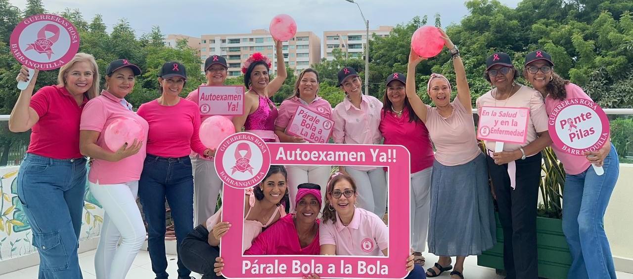 Integrantes de Guerreras Rosa.
