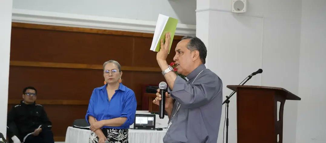 Monseñor Pablo Salas