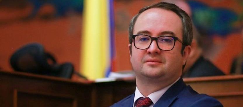 El senador Ciro Alejandro Ramírez.