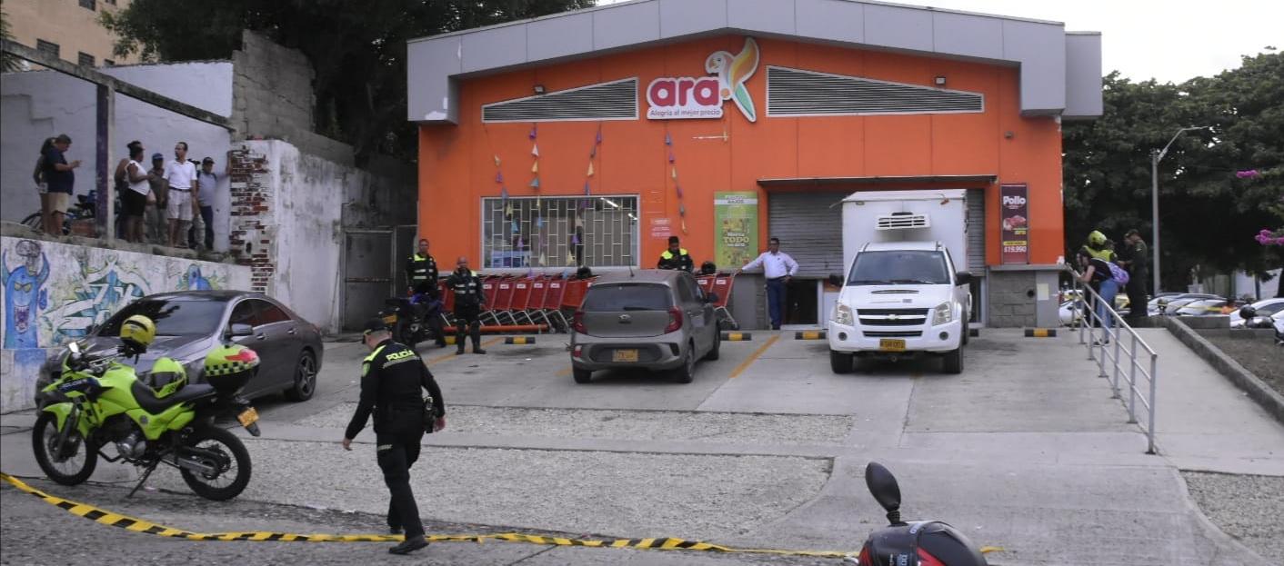 Sicariato en el Ara de la calle 80B con 42 D, del barrio Ciudad Jardín.