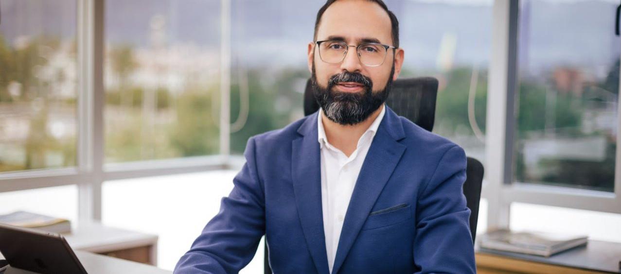 Andrés Camacho, ministro de Minas