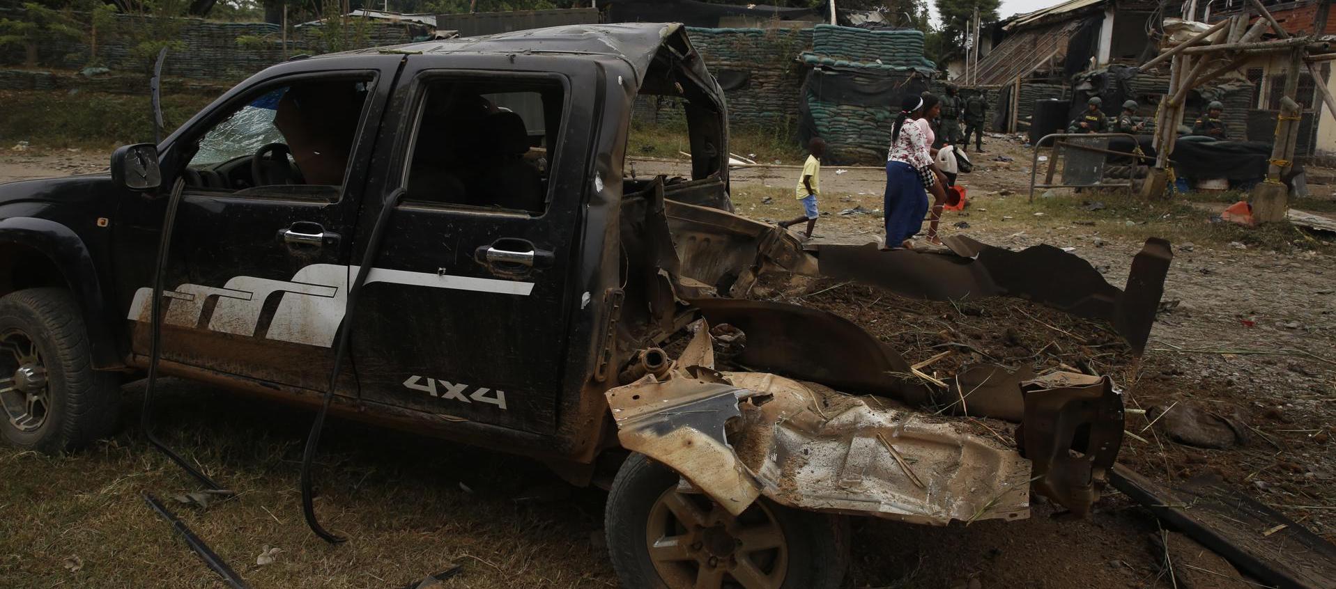 Carro bomba detonado contra la estación de policía, el 13 de agosto de 2023, en Timba, Cauca.