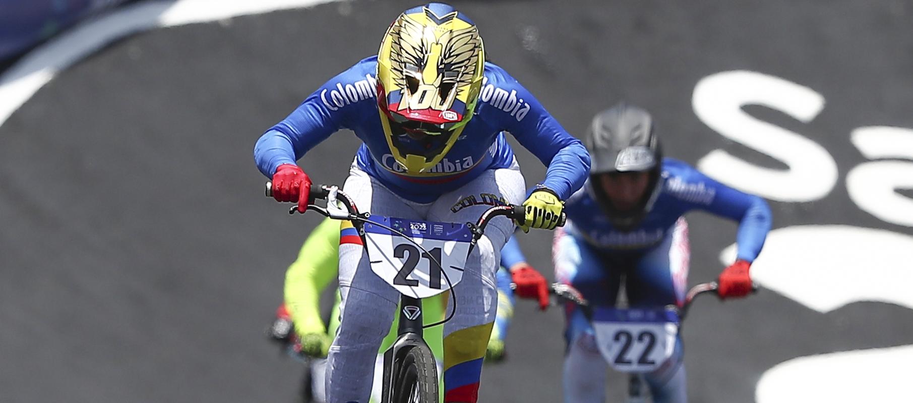 La colombiana Mariana Pajón buscará repetir la medalla de oro obtenida en el BMX en Lima 2019.