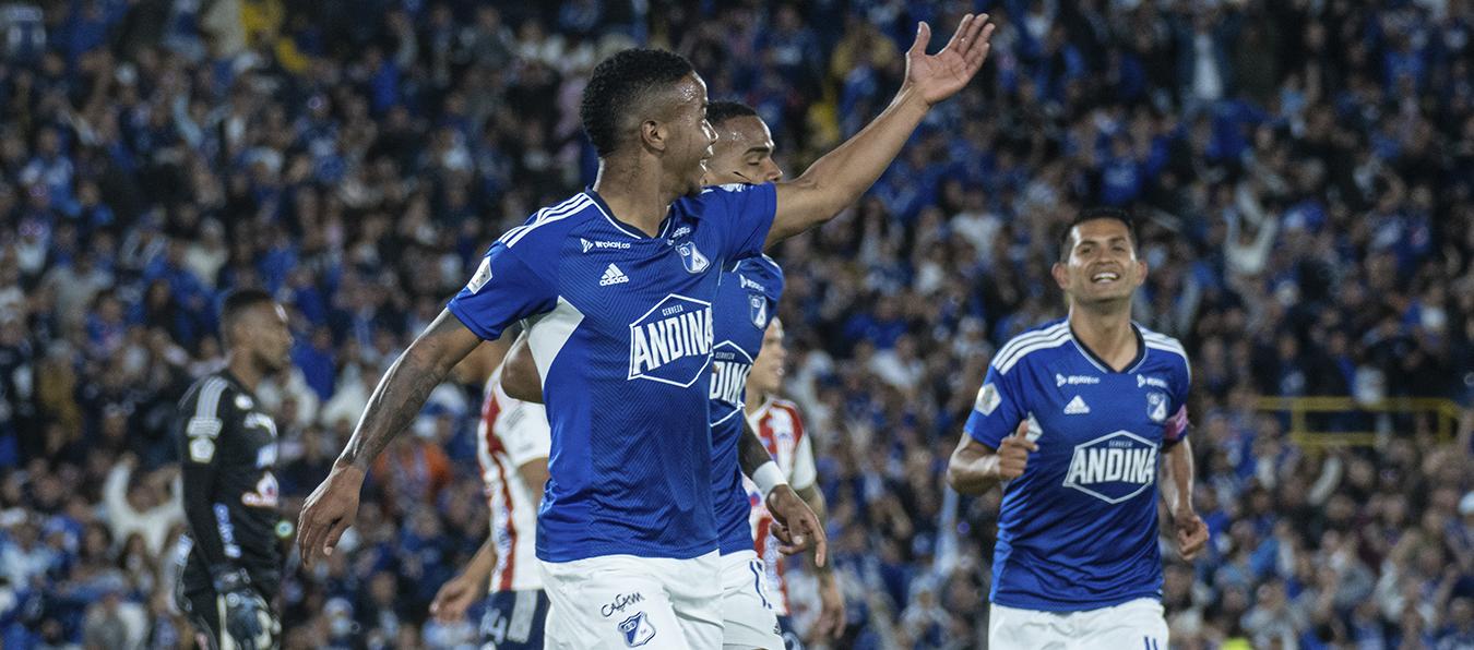Beckham Castro celebra tras marcar el gol que le dio la victoria a Millonarios.