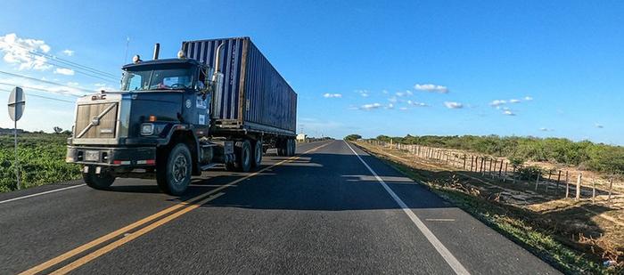 Paso de vehículo de carga