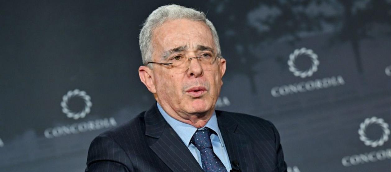 Álvaro Uribe Vélez. 