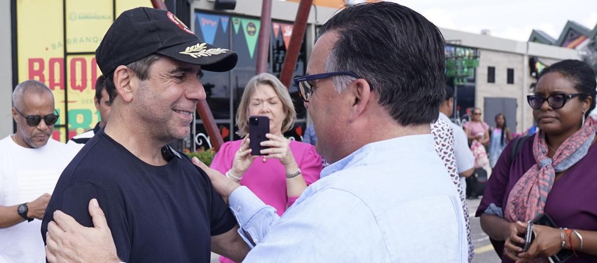 El Alcalde electo de Barranquilla, Alex Char y el Embajador de Estados Unidos en Colombia, Francisco Palmieri.