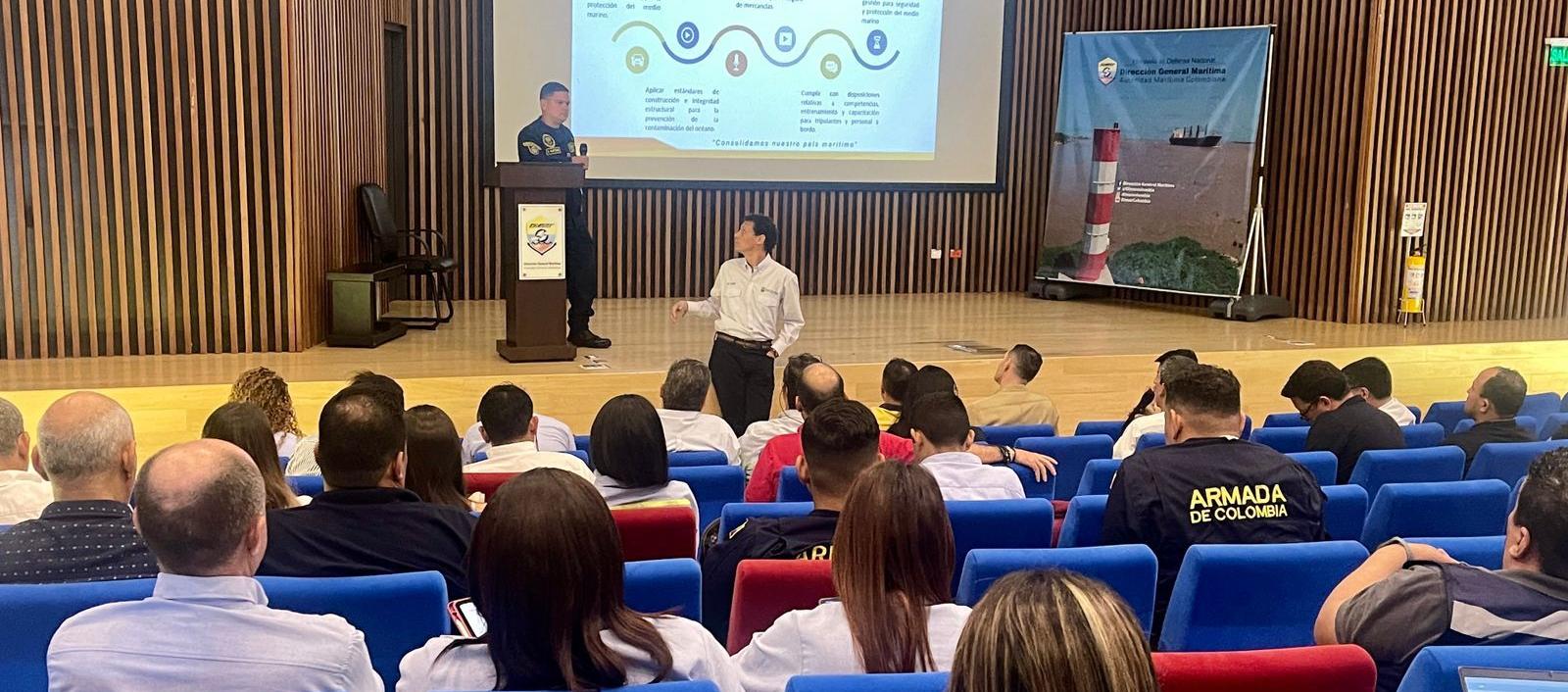 Taller del Plan Nacional de Contingencia realizado por la Dimar.