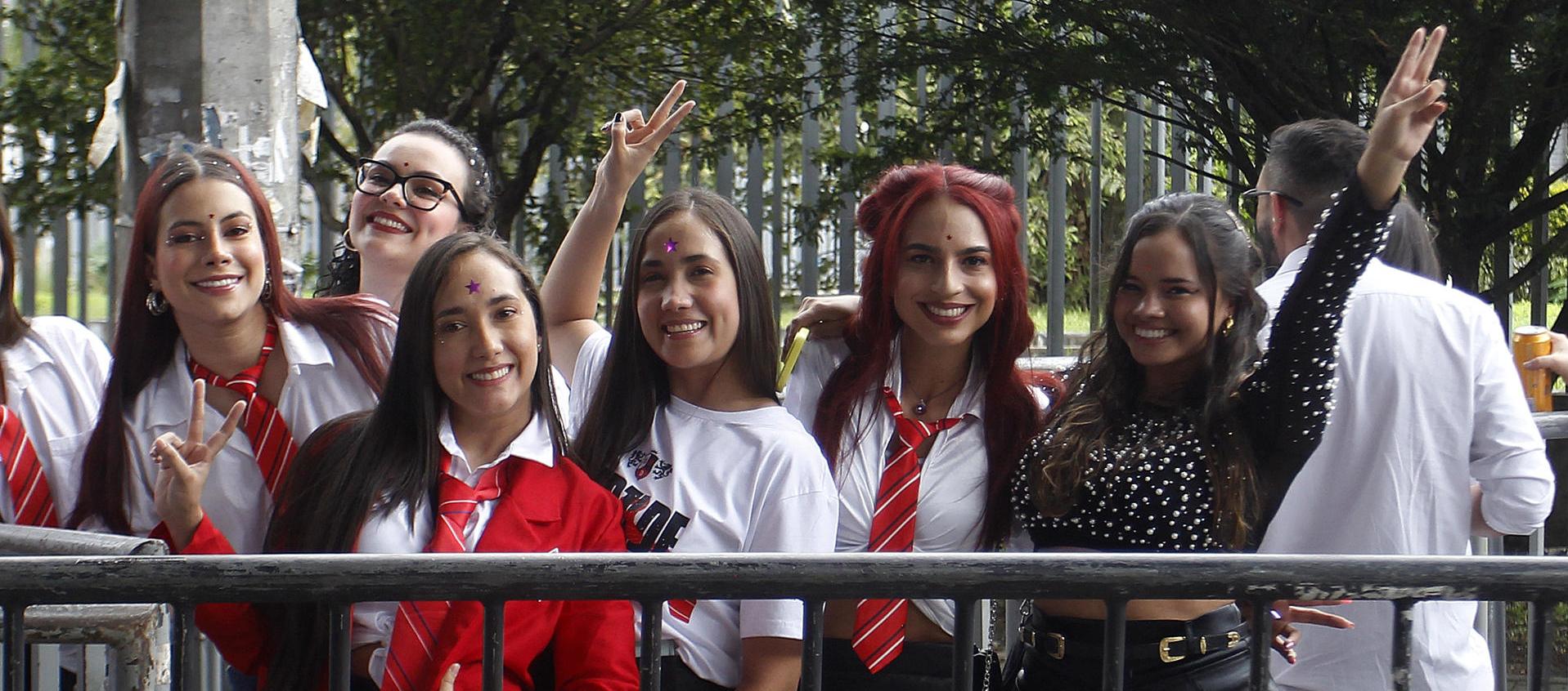 Fanáticos de RBD en Medellín.