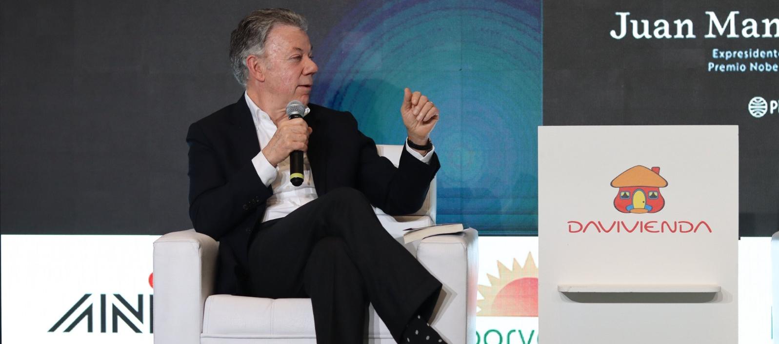 Juan Manuel Santos, en su exposición en la Asamblea de la Anif.