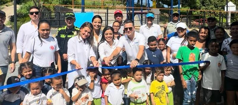 Niños en el parque de Usuacurí.