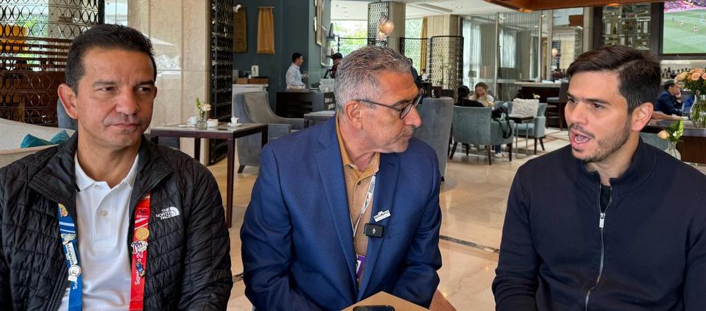 Secretario de Deportes, Gabriel Berdugo y Luis Restrepo, director de Indeportes.