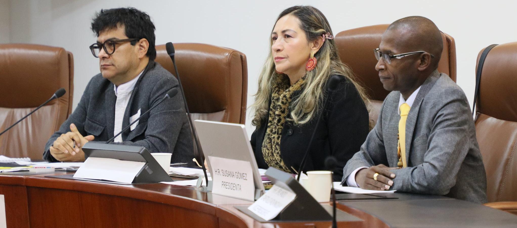 El Alto Comisionado de Paz, Danilo Rueda, en el debate de control político que le hizo la Cámara de Representantes