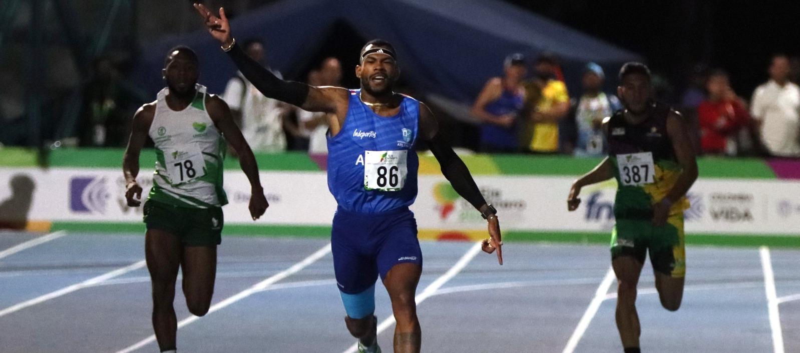 Antony Zambrano, ganador de la medalla de oro en los 400 metros. 