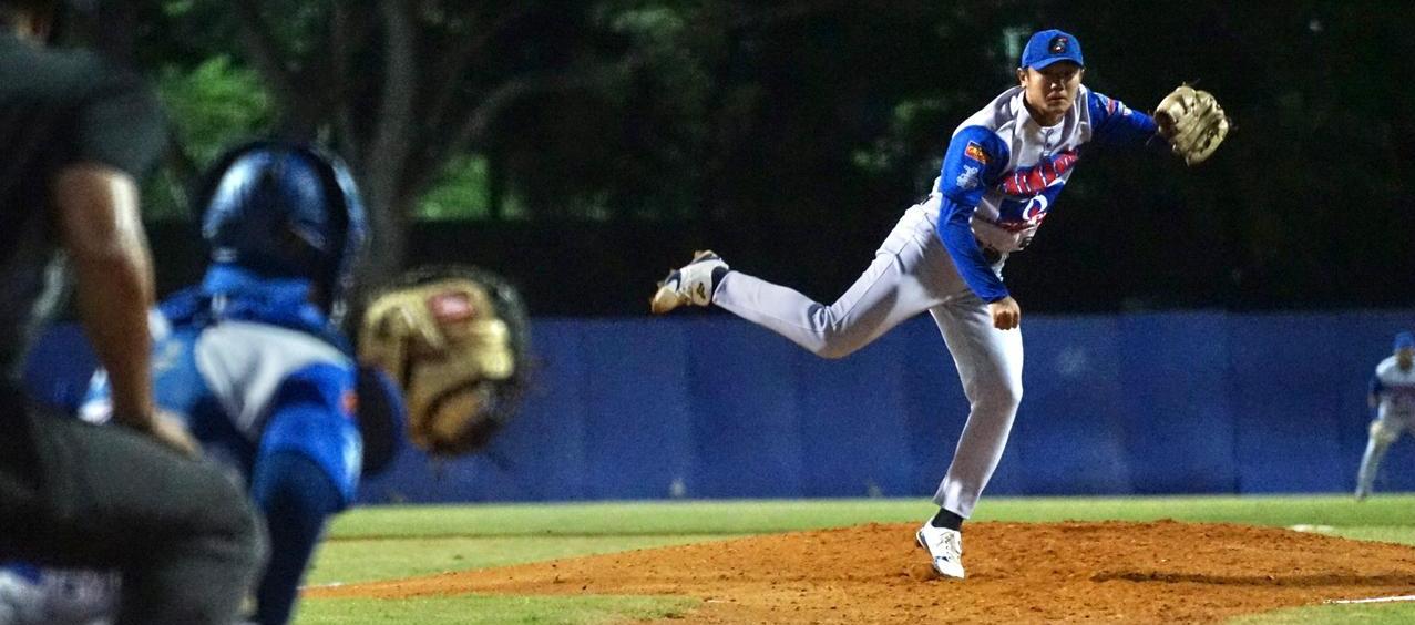 El japonés Ryo Negishi fue el pitcher abridor de Caimanes.